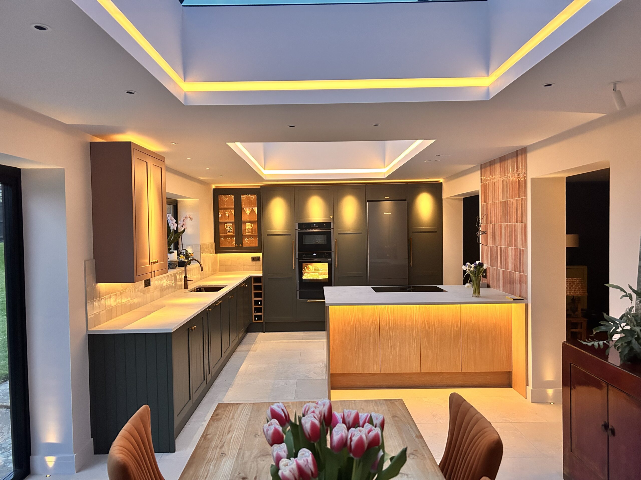 Kitchen Design & Installation | DT Andrew Building Services
